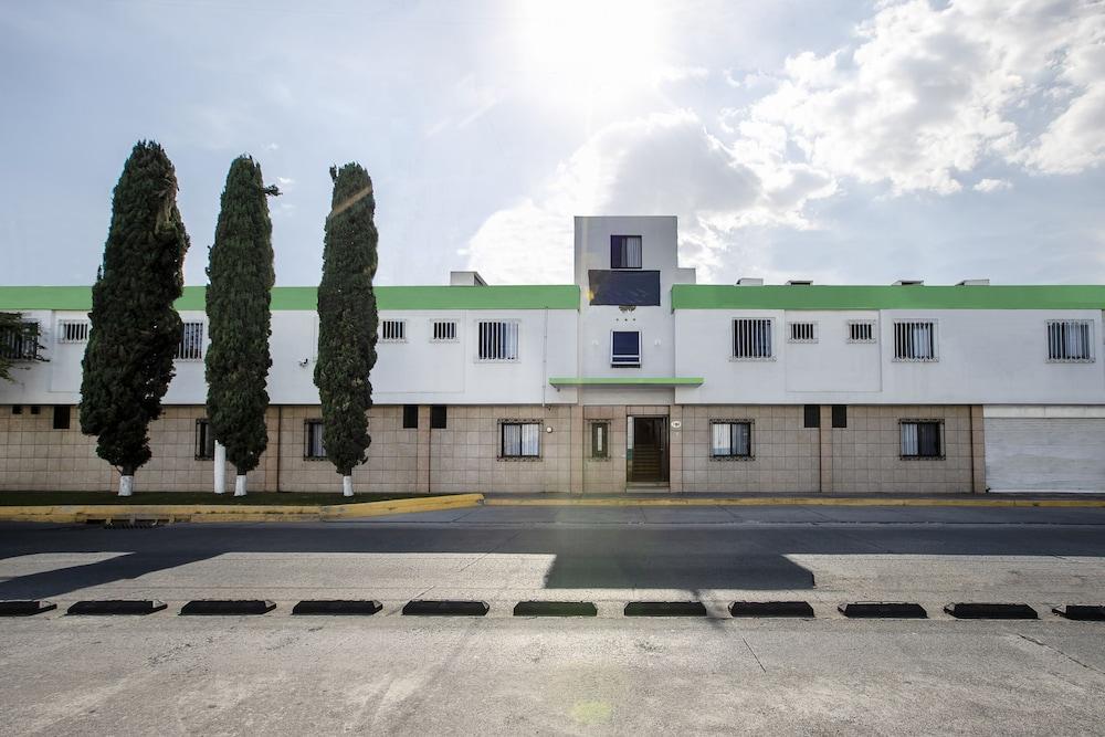 Hotel Arboledas Industrial Guadalajara Exterior photo