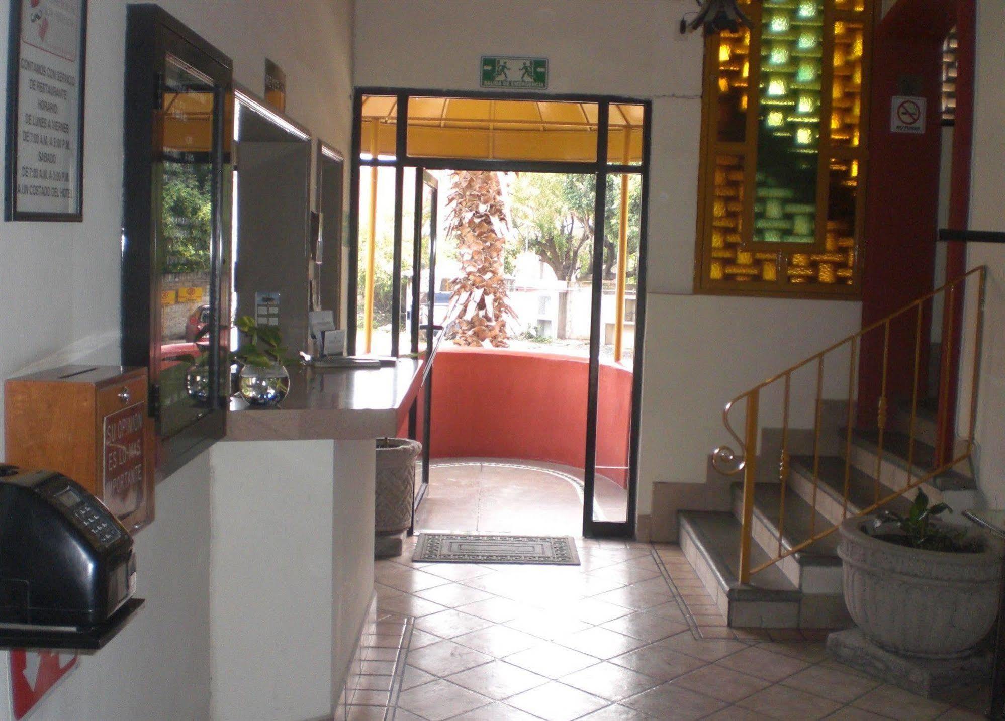 Hotel Arboledas Industrial Guadalajara Exterior photo